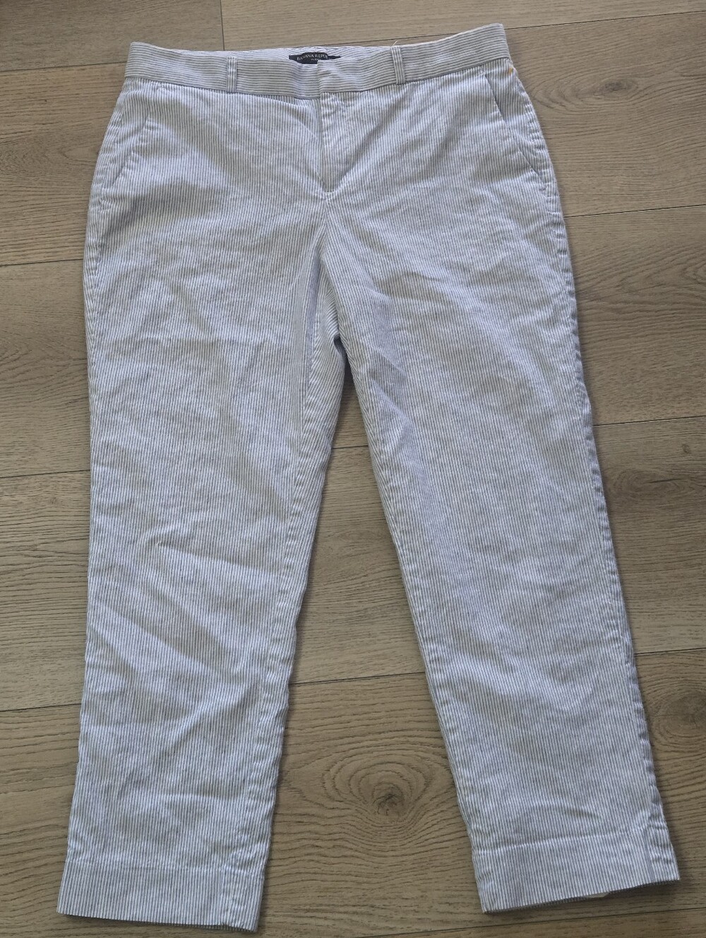 Banana Republic Women's Blue & White Pinstriped Straight Pants